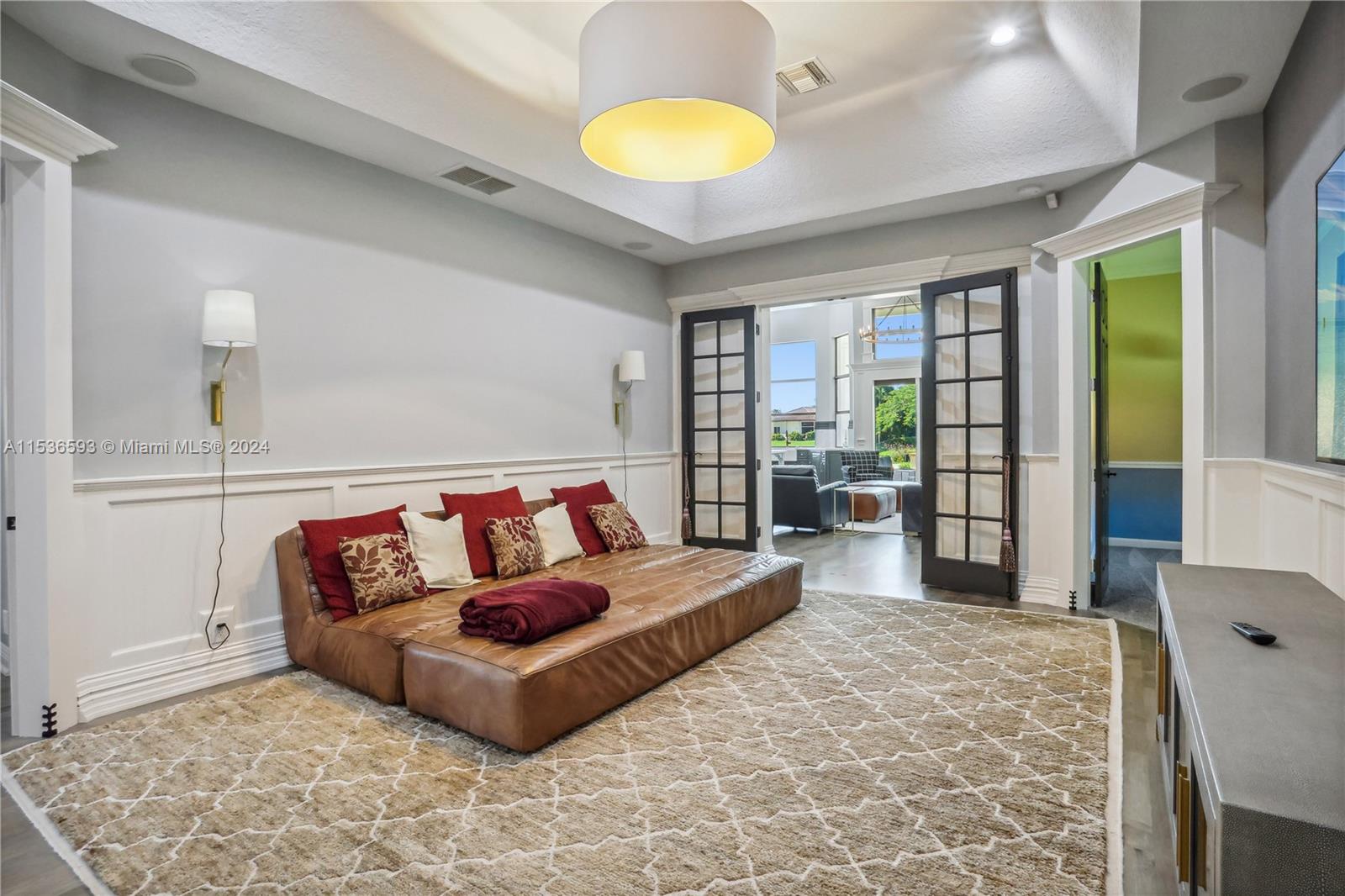 CRYSTAL GROVE ESTATES - Residential