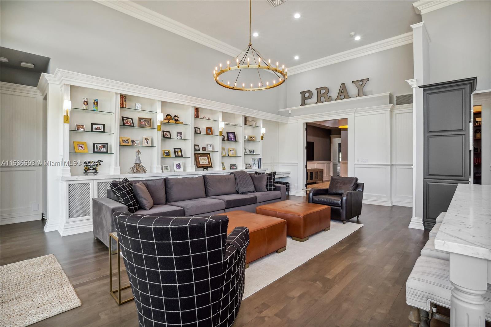 CRYSTAL GROVE ESTATES - Residential