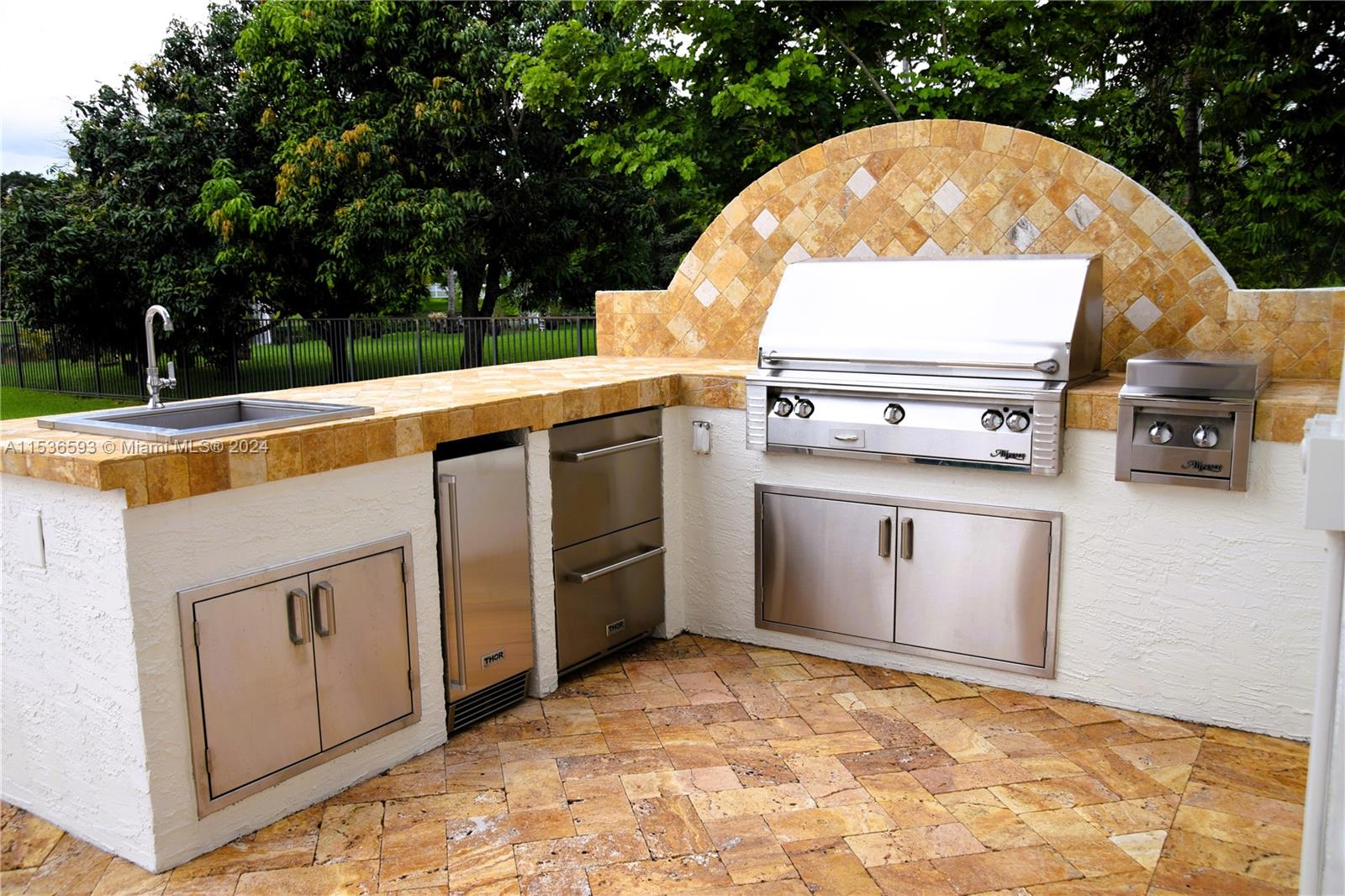 CRYSTAL GROVE ESTATES - Residential