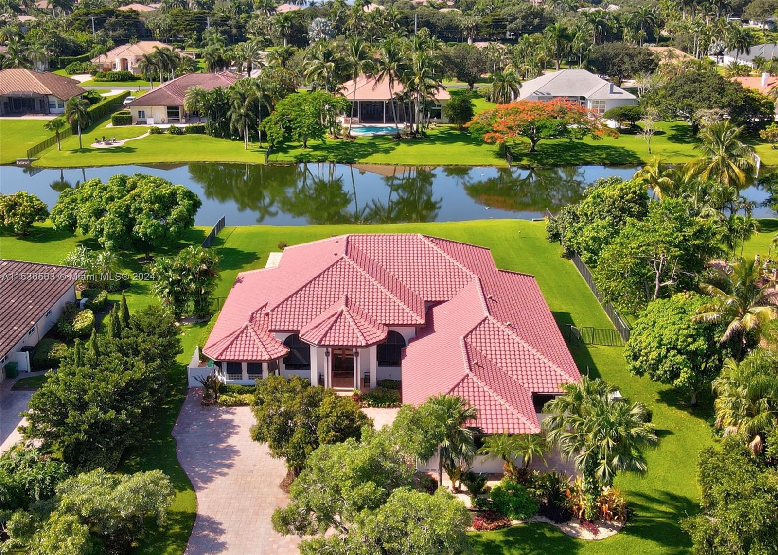 CRYSTAL GROVE ESTATES - Residential