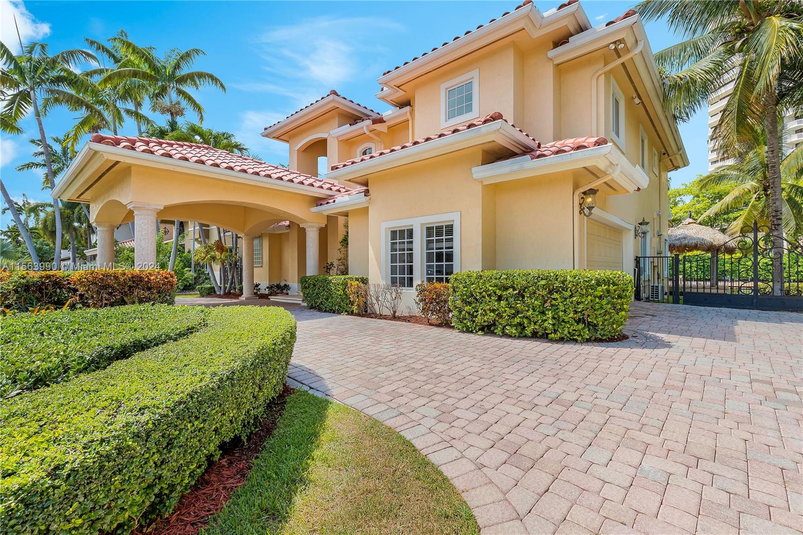 EASTERN SHORES 1ST ADDN - Residential