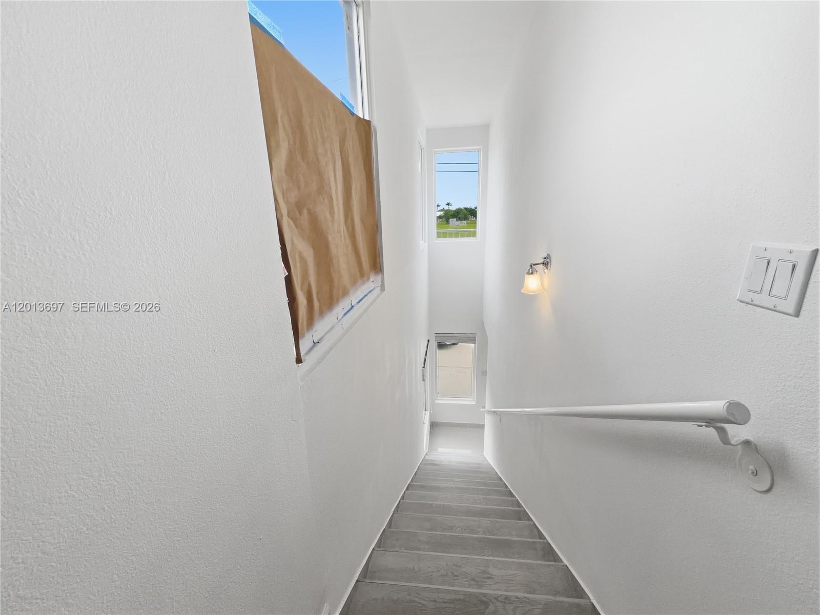 VITRAN AT NARANJA ESTATES - Residential Lease