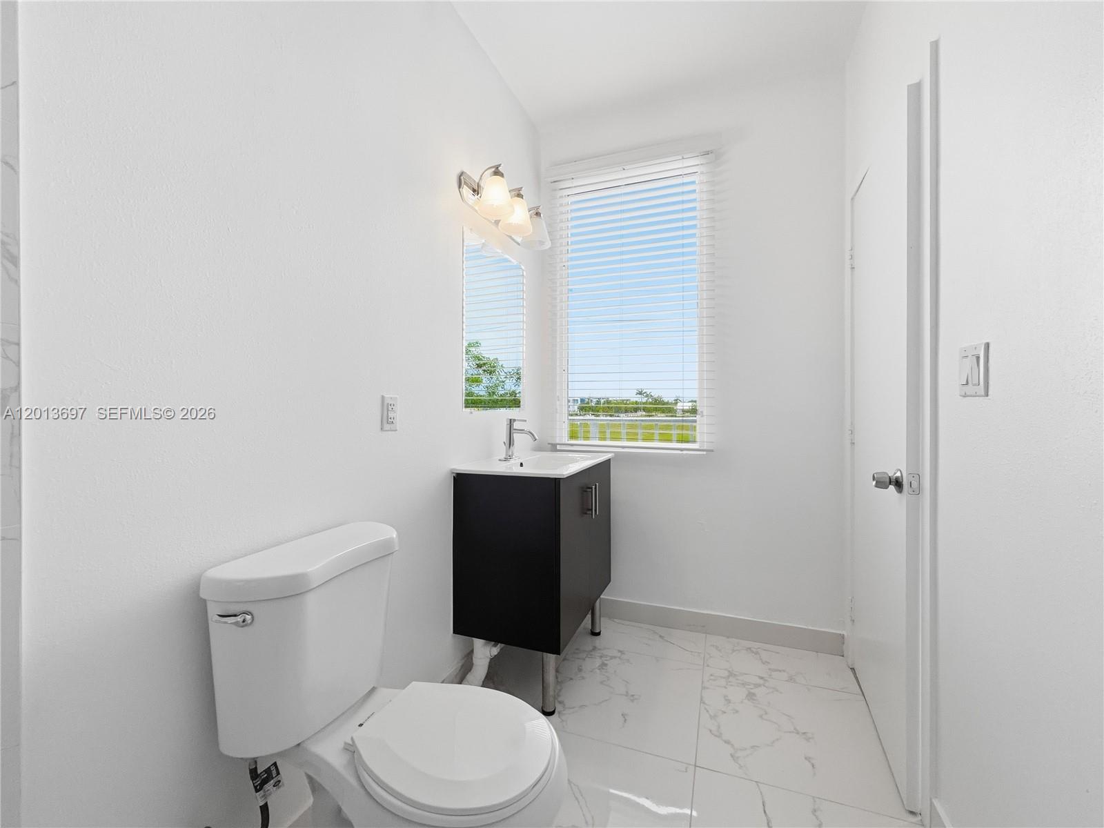 VITRAN AT NARANJA ESTATES - Residential Lease