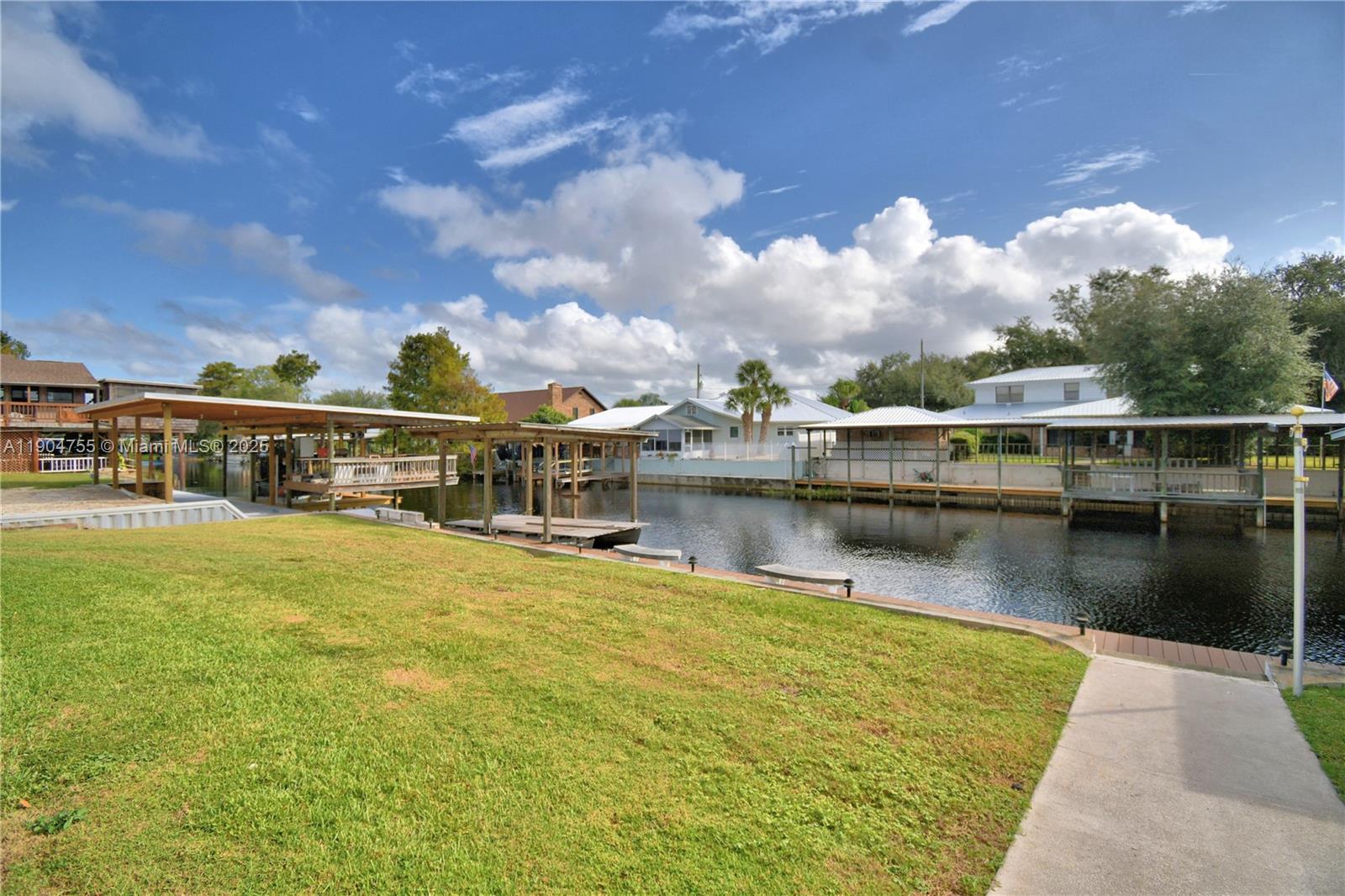 Hatchineha Estates - Residential