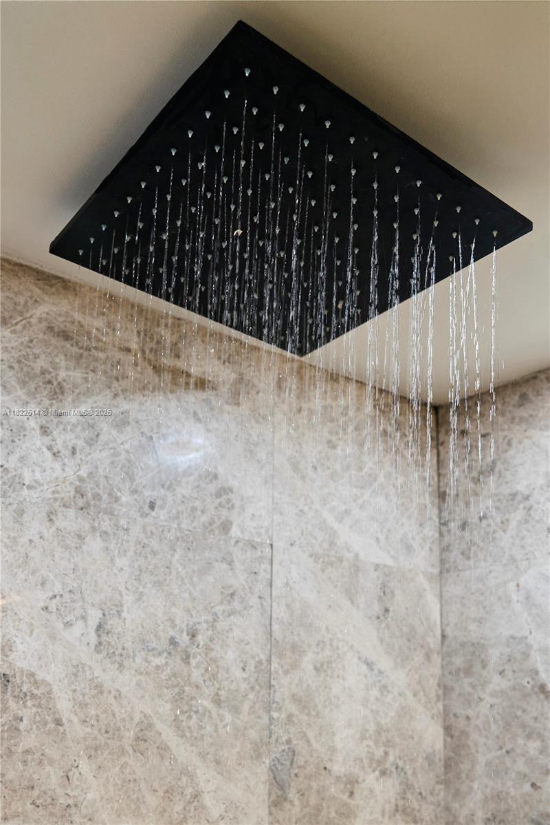 RONEY PALACE CONDO - Residential