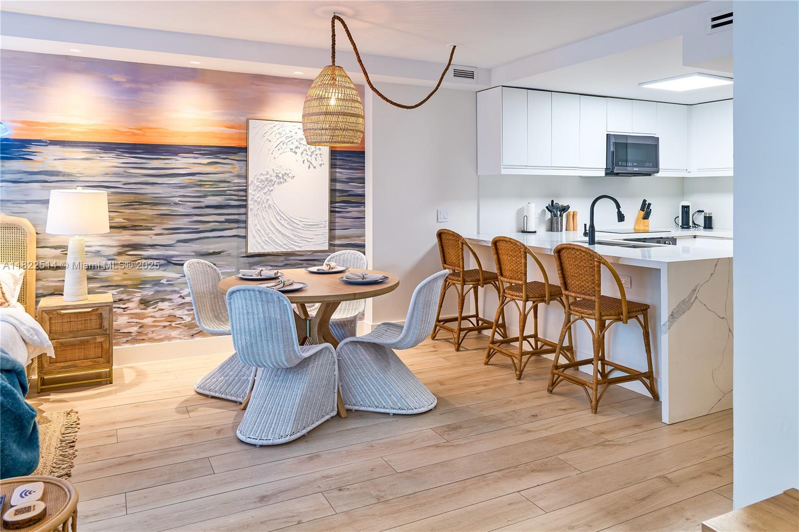 RONEY PALACE CONDO - Residential