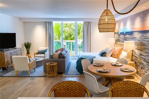 2301 Collins Ave 329 Miami Beach FL 33139