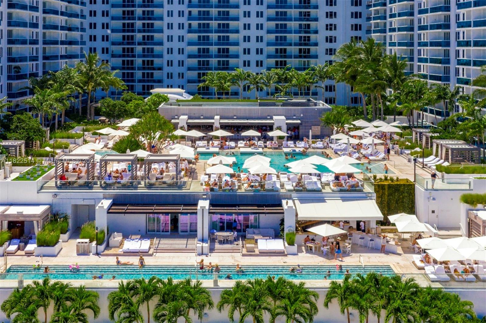 RONEY PALACE CONDO - Residential