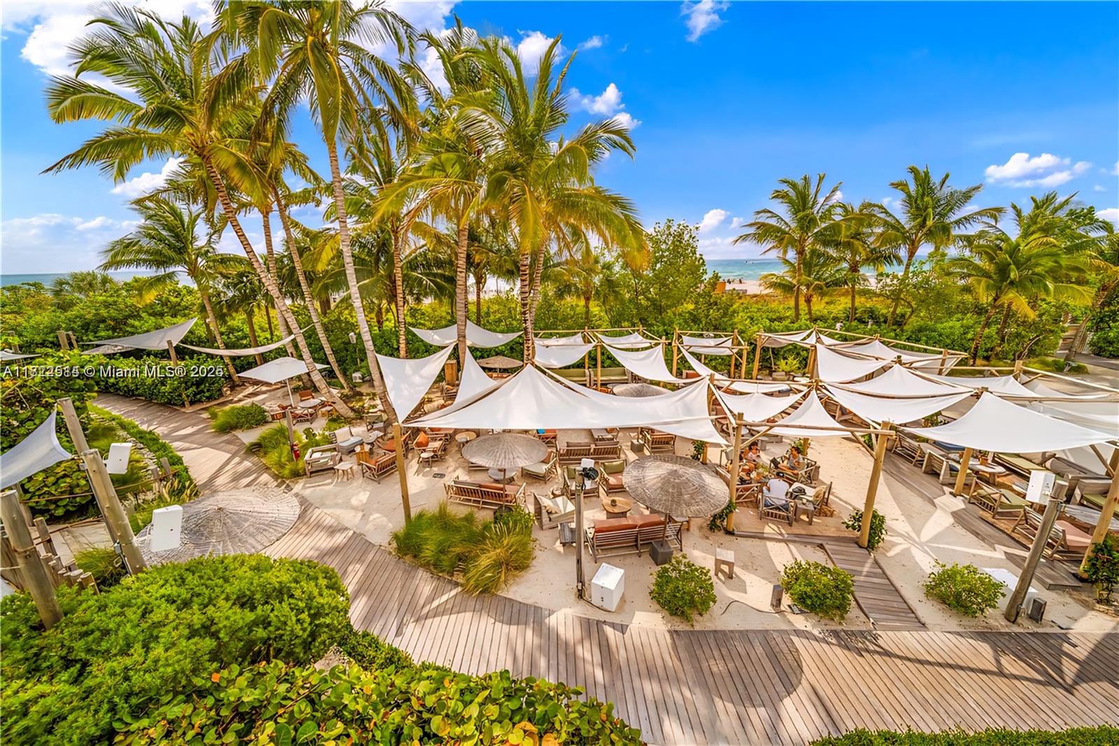 RONEY PALACE CONDO - Residential