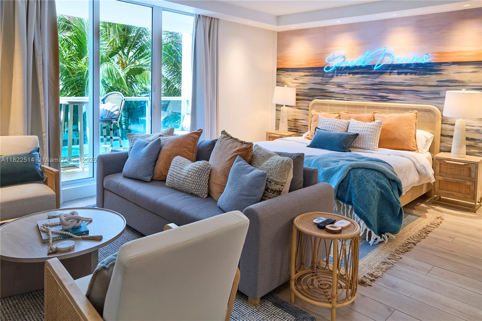 2301 Collins Ave 329, Miami Beach, FL, 33139/$775,000 4 2301 Collins Ave 329