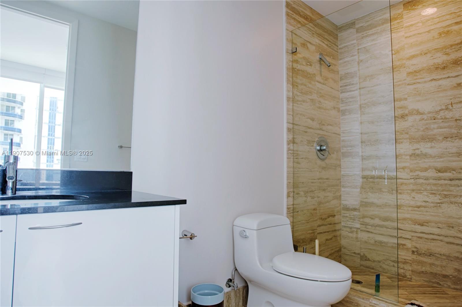 TDR TOWER II CONDO - Residential Lease