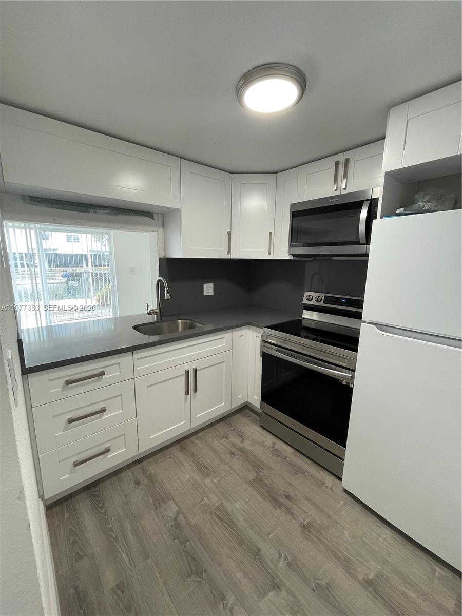 3868 NE 169th St 104