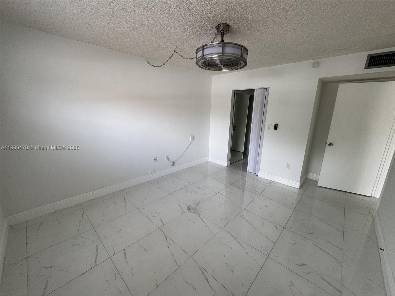 15650 SW 80th St F-105