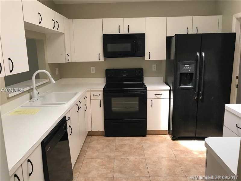 DEERWOOD PART IV - Residential Lease