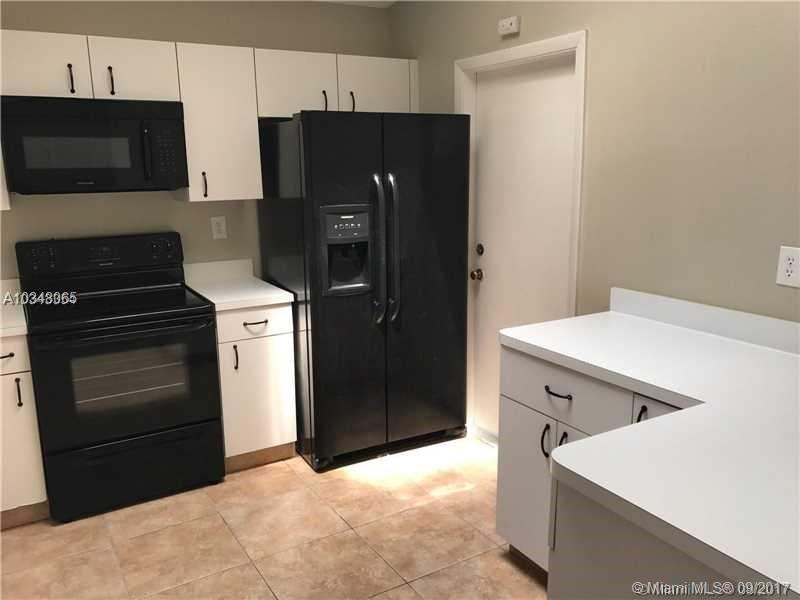 DEERWOOD PART IV - Residential Lease