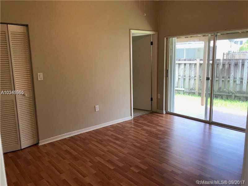 DEERWOOD PART IV - Residential Lease