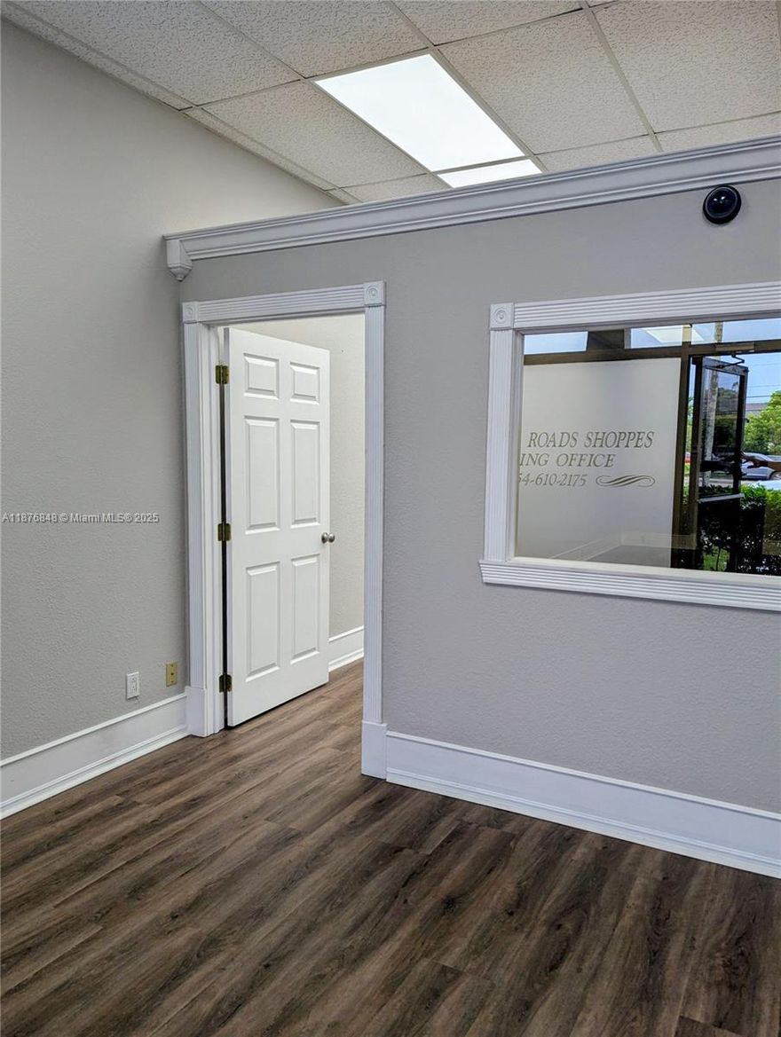 Prime 625 Sq. Ft. Retail Space – High-Traffic Location!
Grow your business in this 625 sq. ft. space at a busy commercial hub surrounded by shopping centers, restaurants, and offices. Ideal for retail, beauty, or boutique office use. Minutes from the Florida Turnpike and Nova Southeastern University, ensuring strong visibility and foot traffic. Features an open layout ready for customization, ample parking, and easy access. Great exposure, steady flow of potential customers, and a thriving business environment.