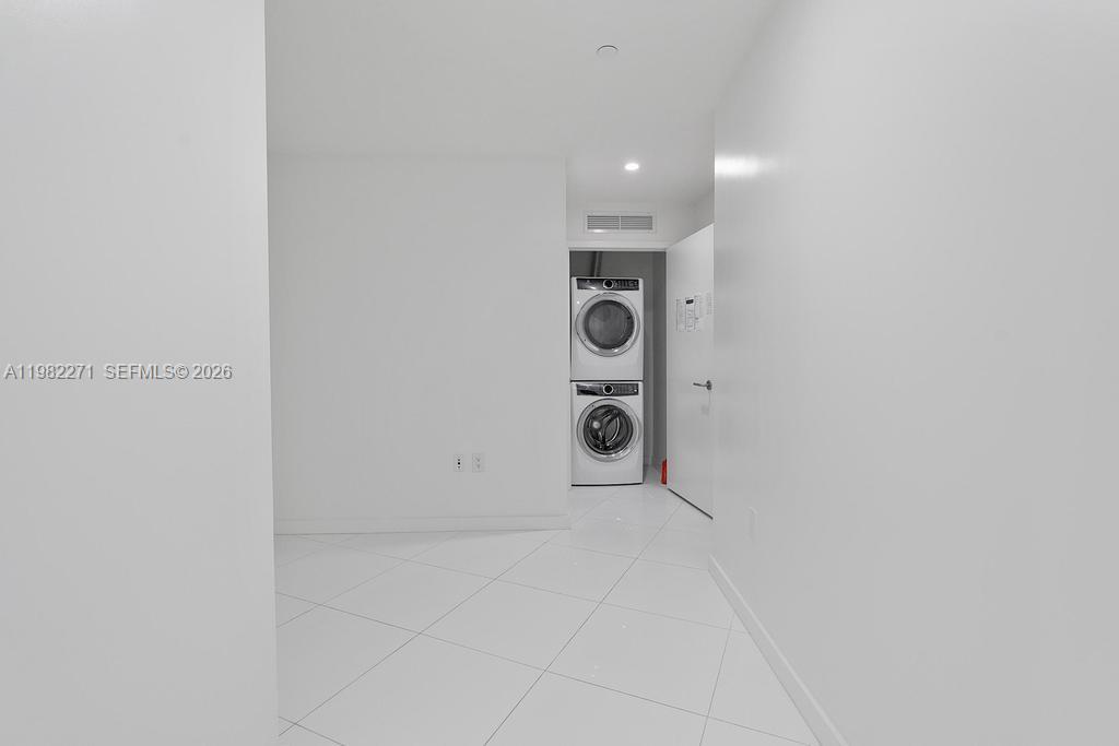 PARAMOUNT MIAMI WORLDCENTR - Residential