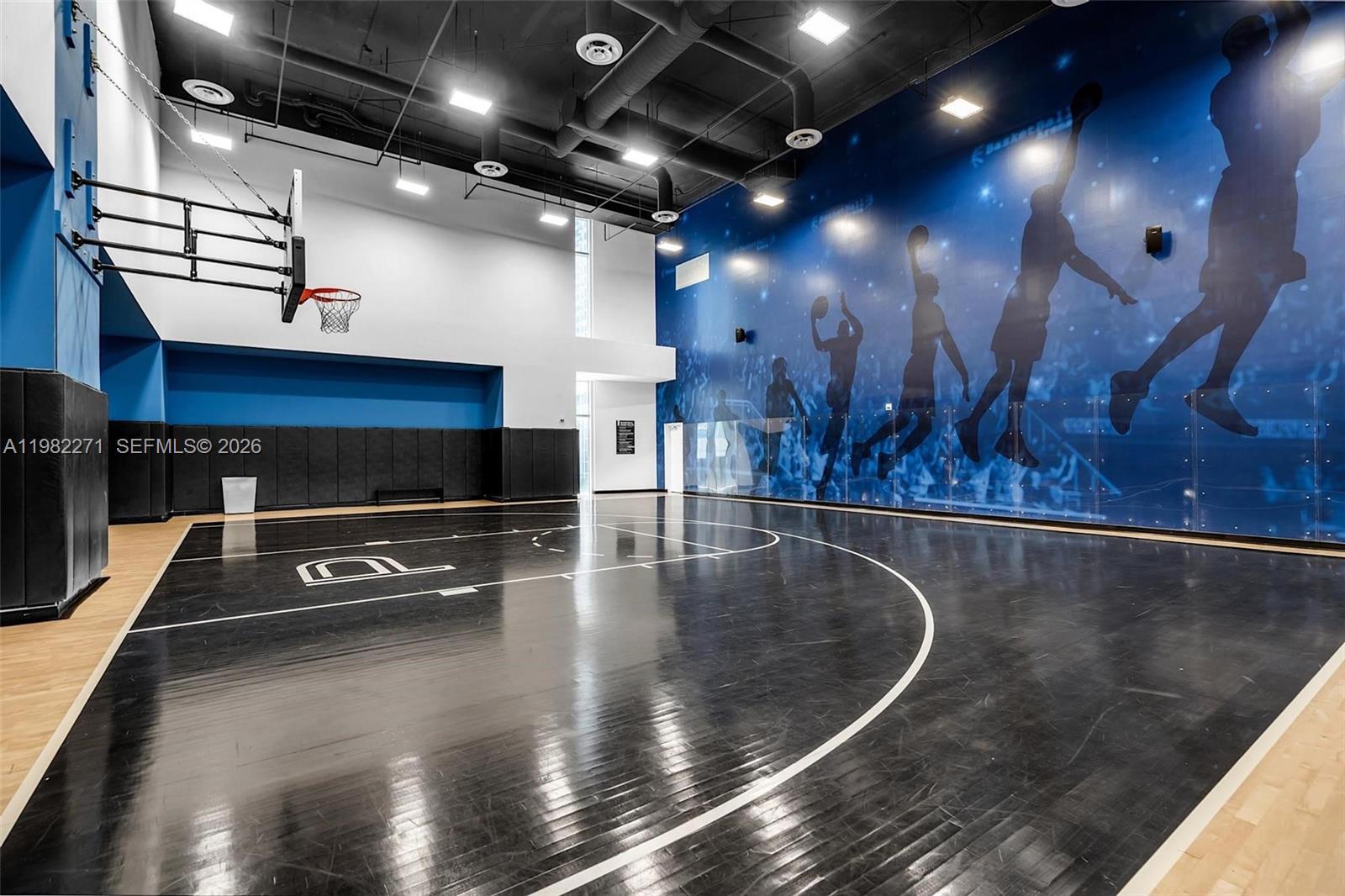 PARAMOUNT MIAMI WORLDCENTR - Residential