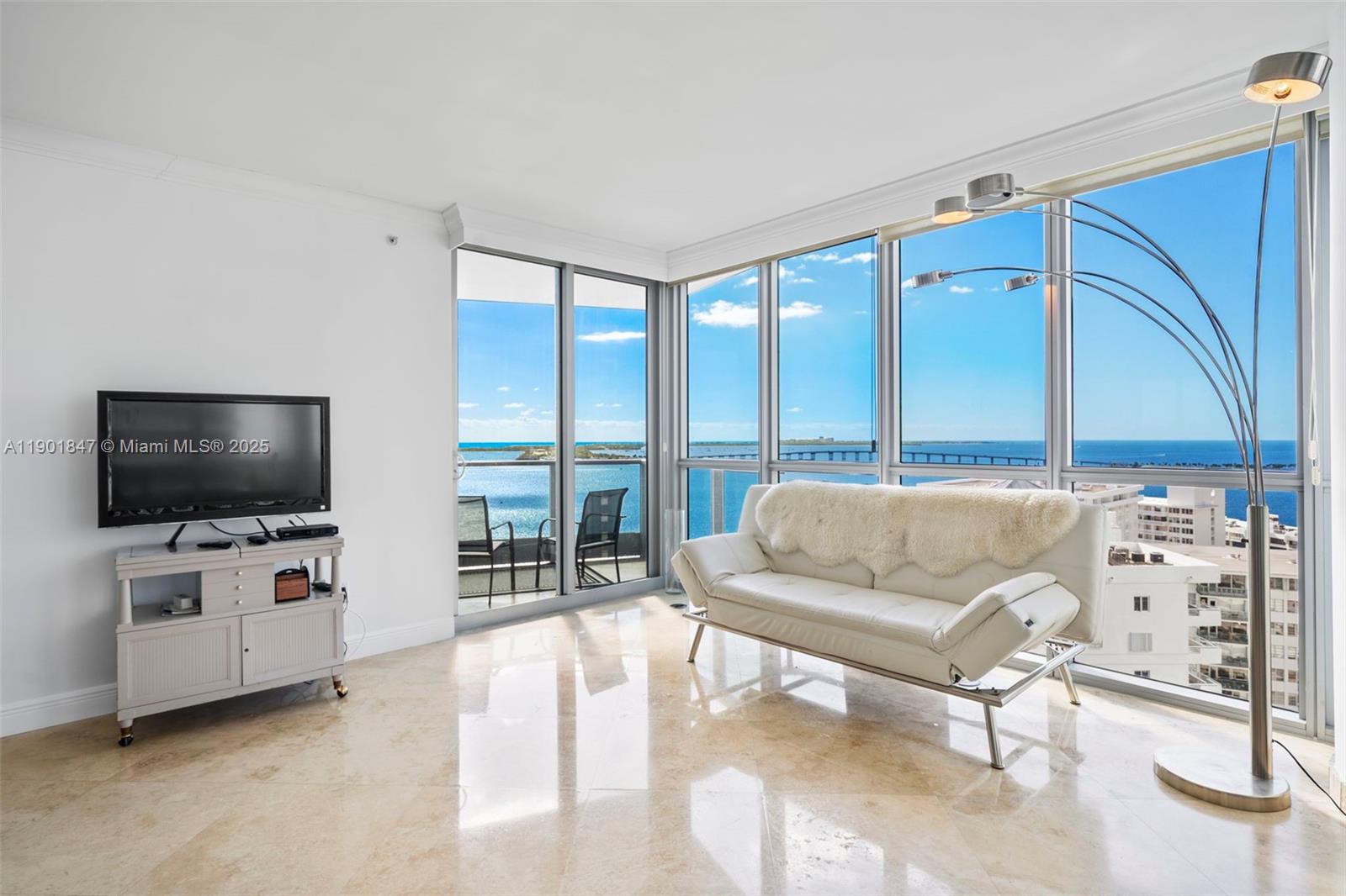 JADE RESIDENCES AT BRICKE - Residential