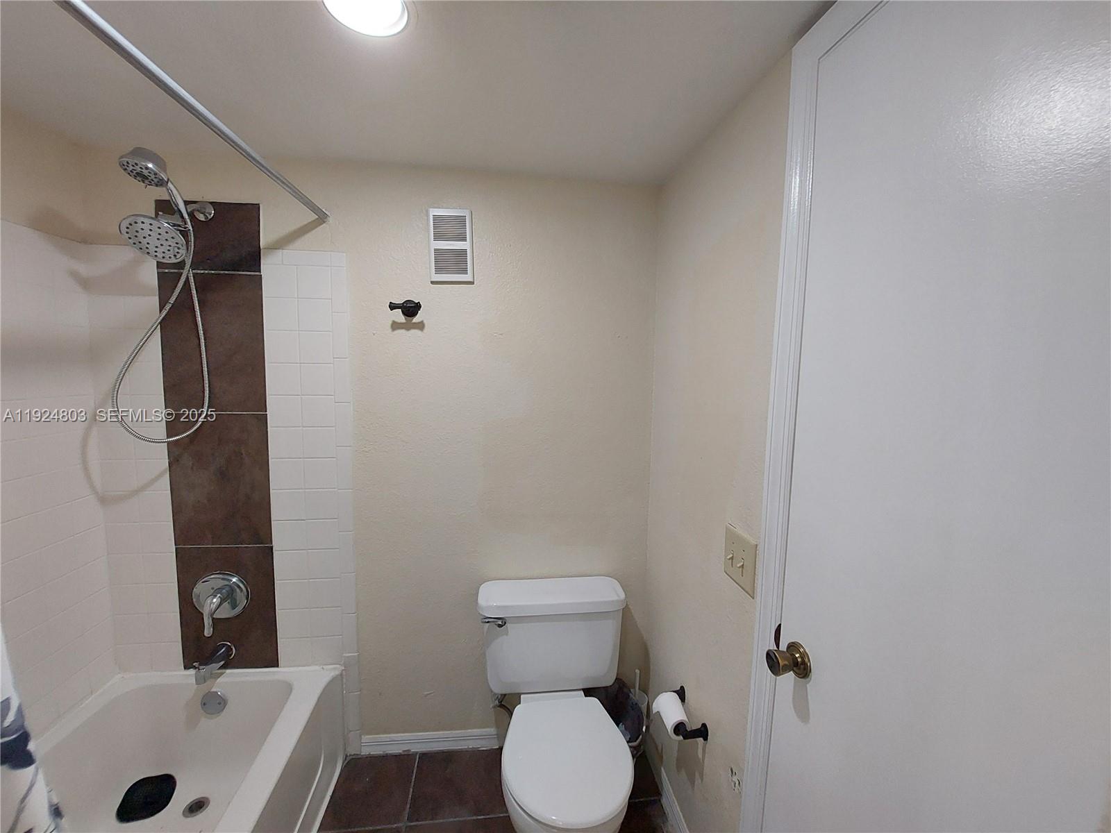 ISLES AT LAGO MAR CONDO - Residential