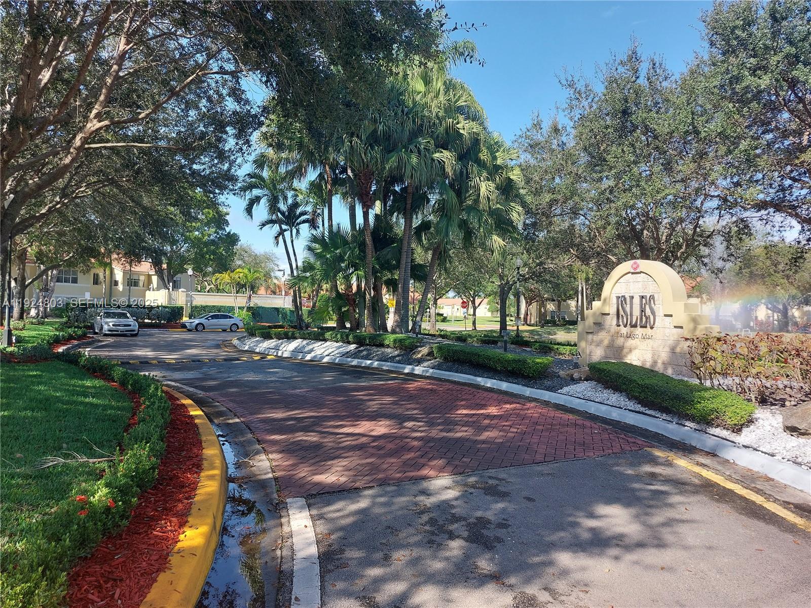 ISLES AT LAGO MAR CONDO - Residential