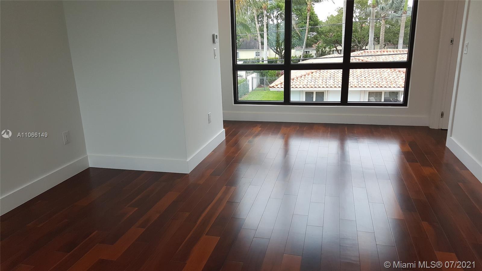 BISCAYNE KEY ESTATES - Residential