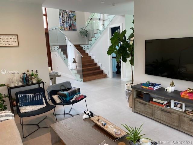 BISCAYNE KEY ESTATES - Residential