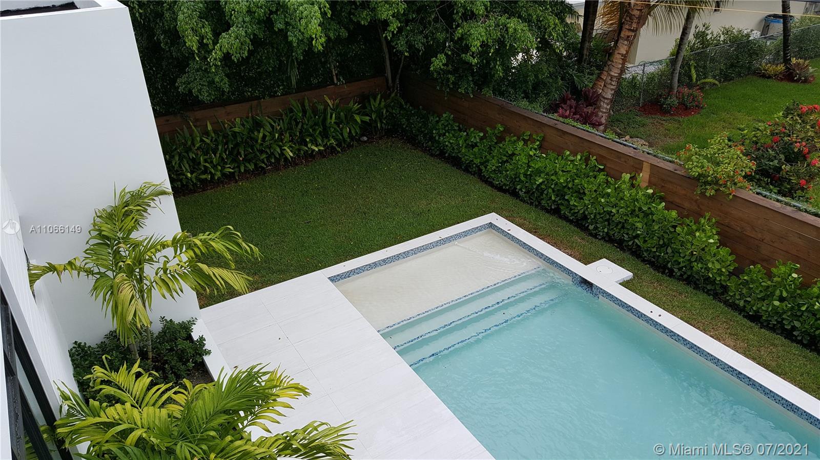 BISCAYNE KEY ESTATES - Residential