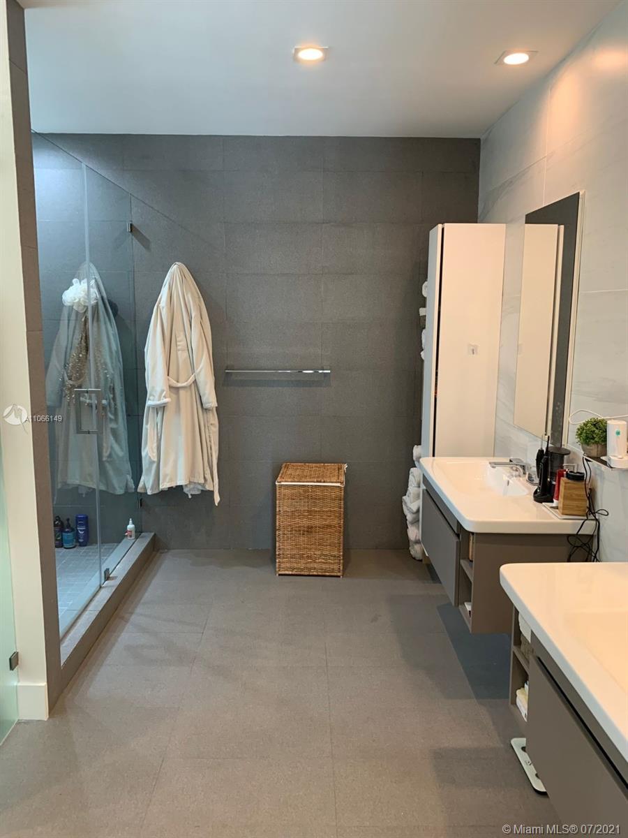 BISCAYNE KEY ESTATES - Residential