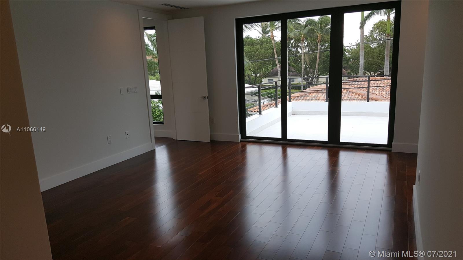 BISCAYNE KEY ESTATES - Residential