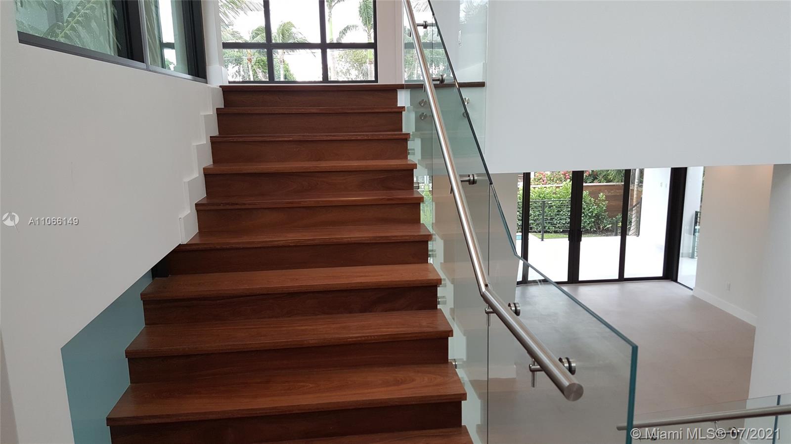 BISCAYNE KEY ESTATES - Residential