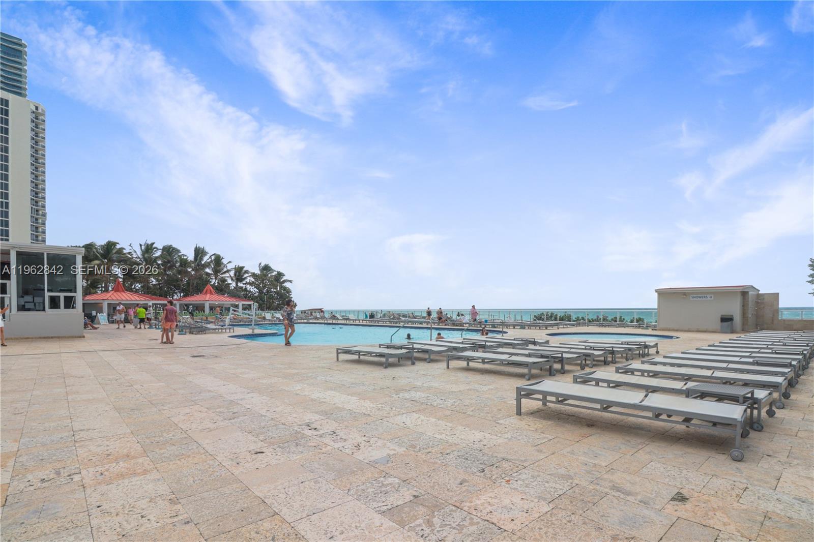 THE AVENTURA BEACH CLUB C - Residential