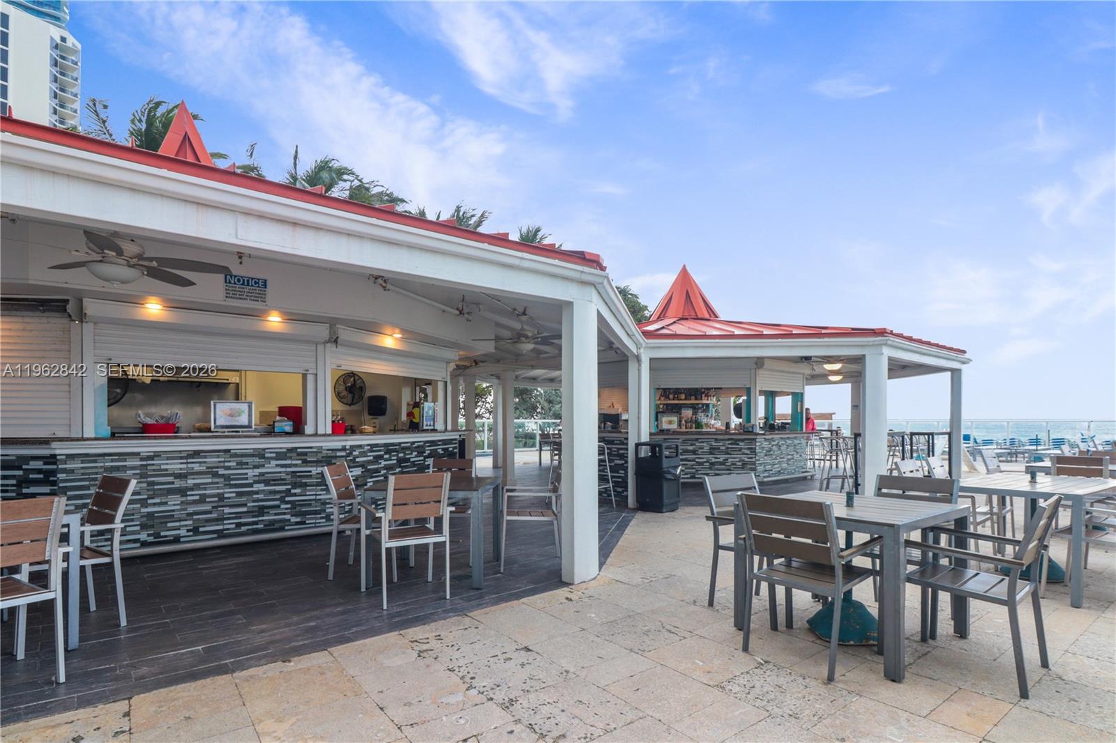 THE AVENTURA BEACH CLUB C - Residential