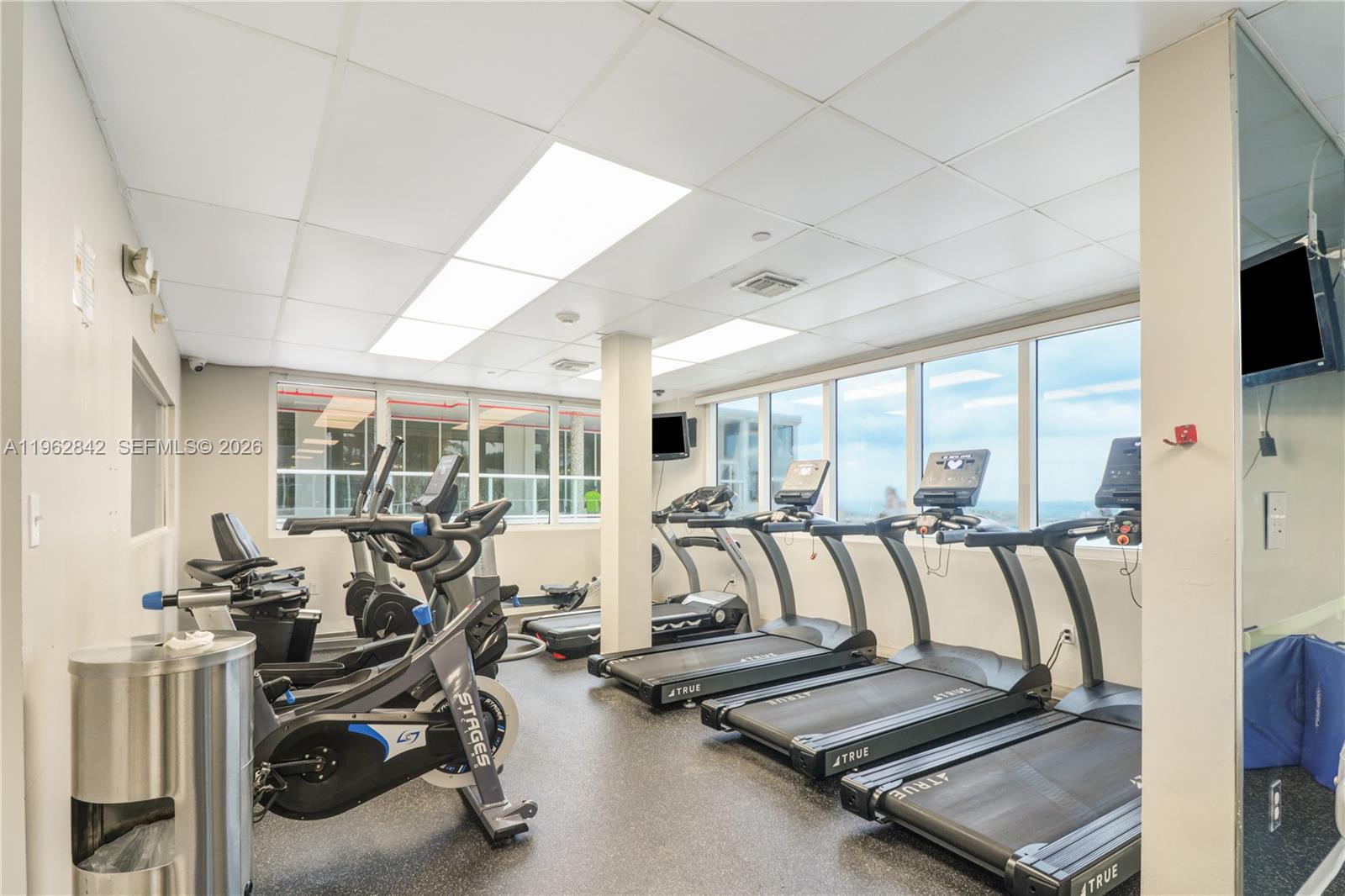 THE AVENTURA BEACH CLUB C - Residential