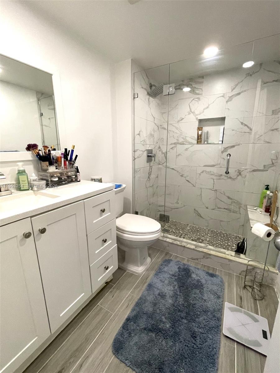 VERSAILLES GARDENS CONDO - Residential