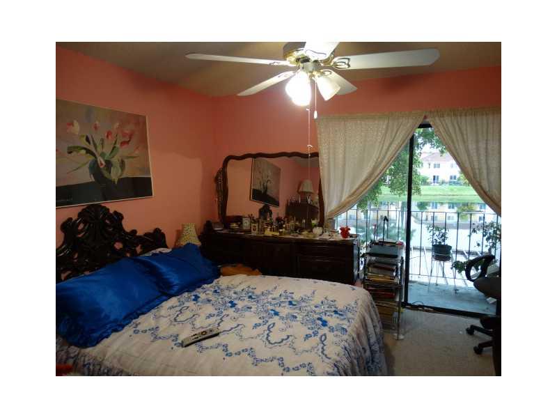 MILLER VILLAS CONDO - Residential Lease