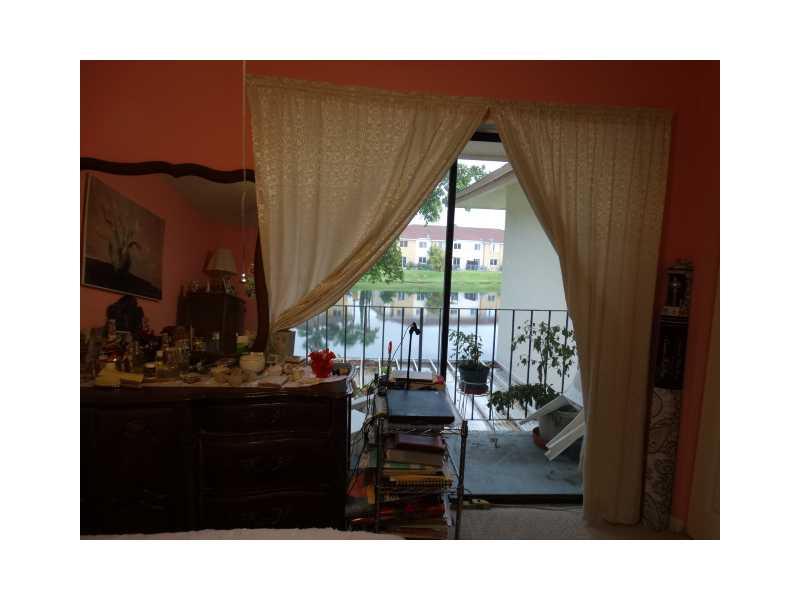 MILLER VILLAS CONDO - Residential Lease