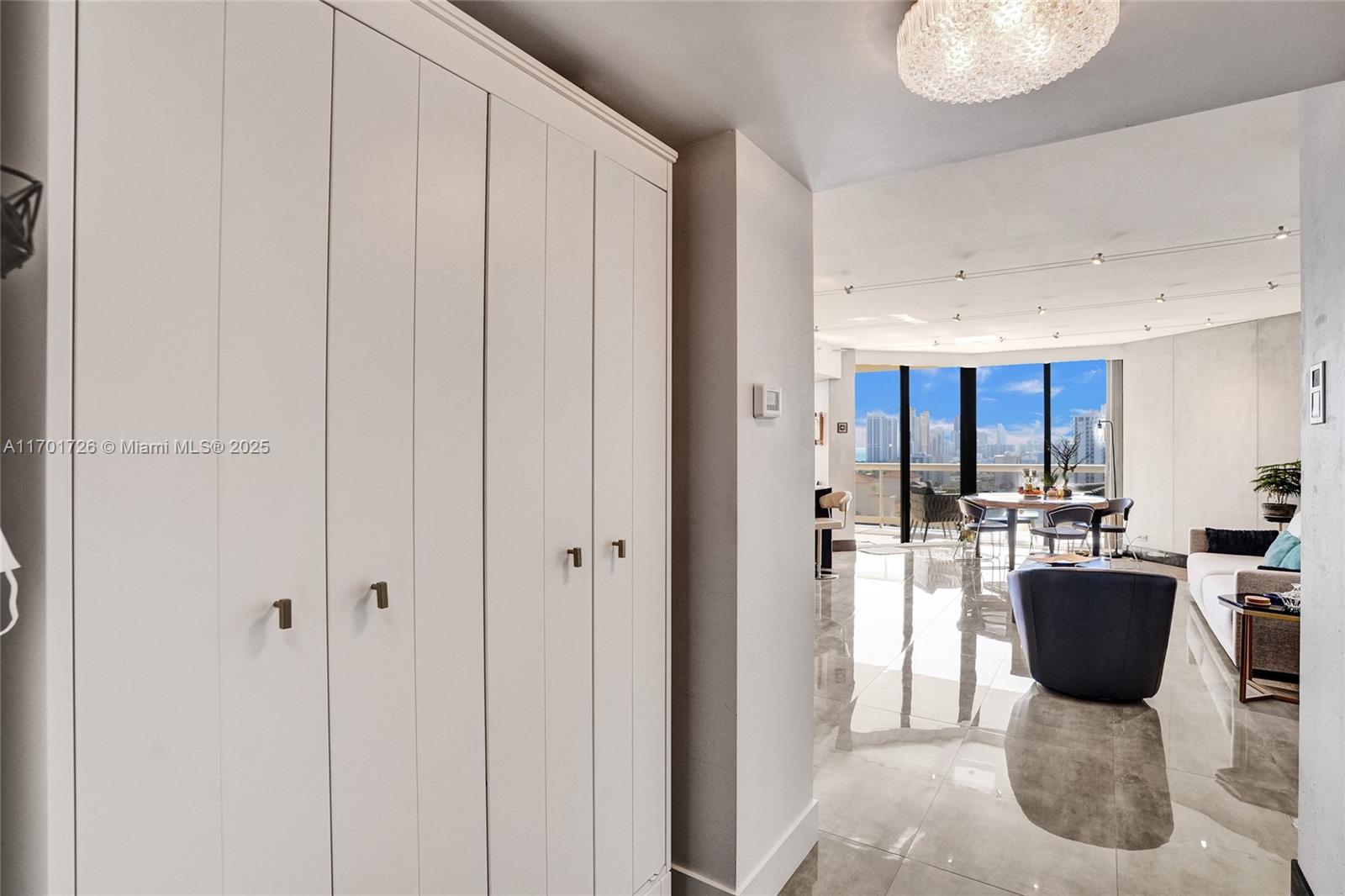 TERRACES NORTH TURNBERRY - Residential