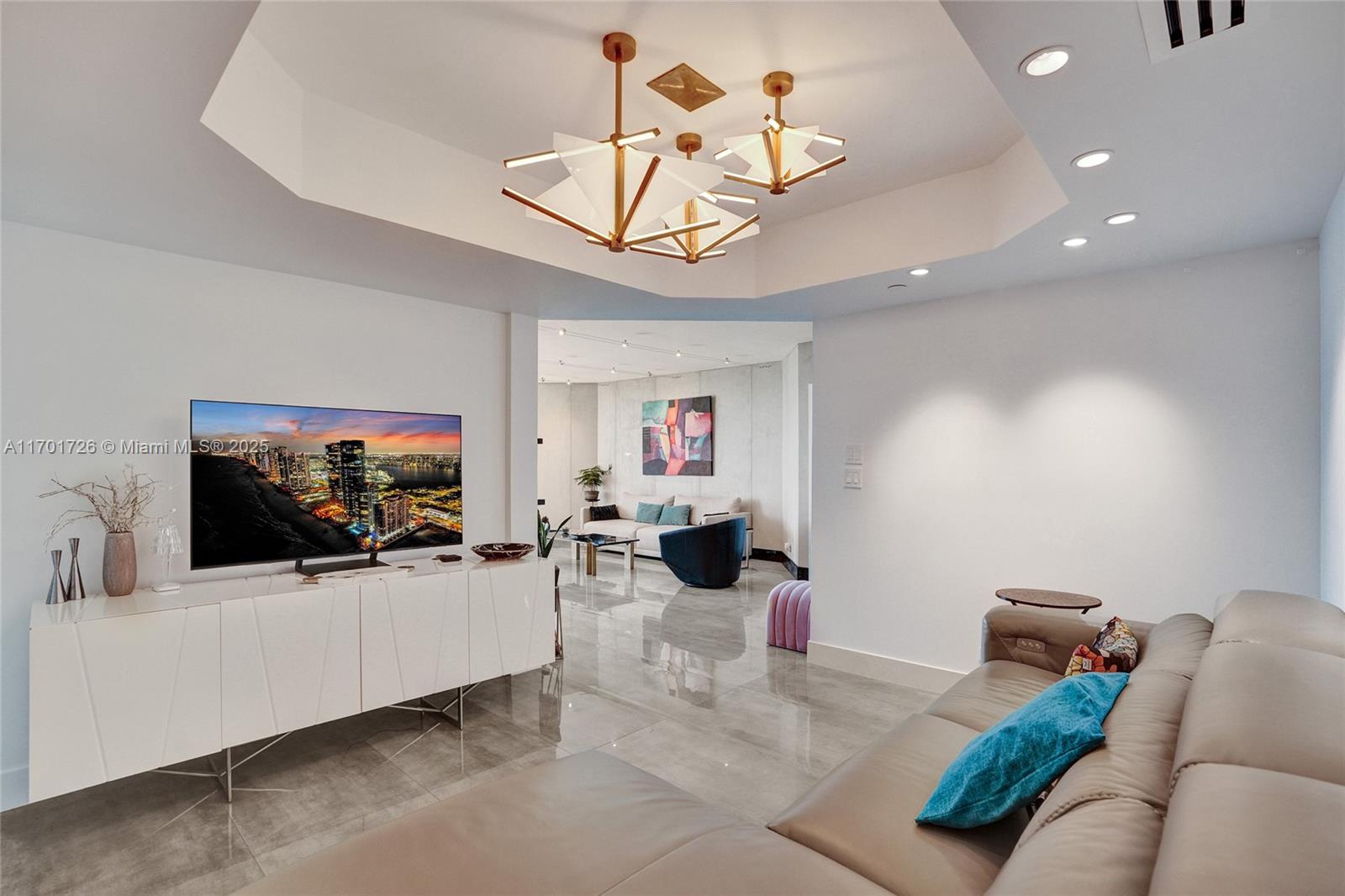 TERRACES NORTH TURNBERRY - Residential