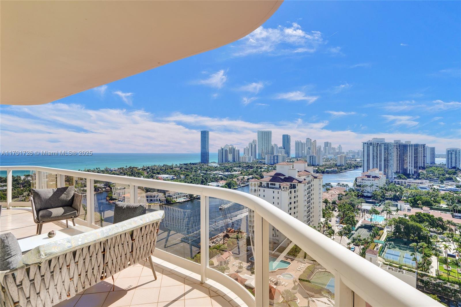 TERRACES NORTH TURNBERRY - Residential