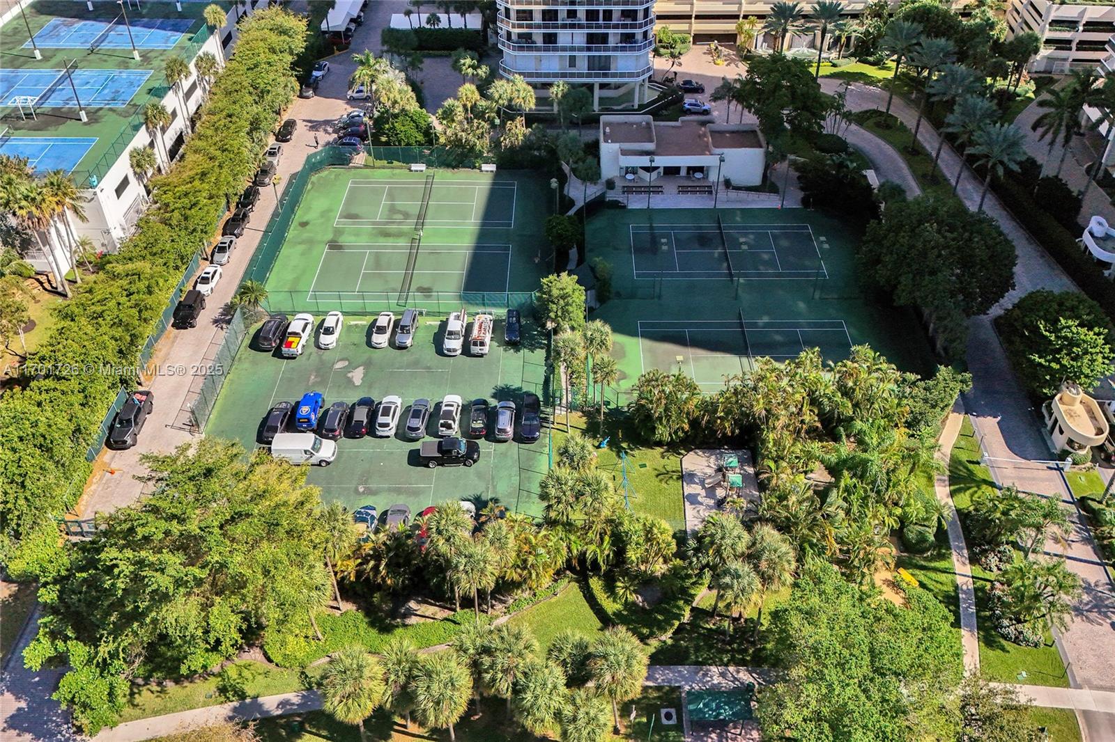 TERRACES NORTH TURNBERRY - Residential