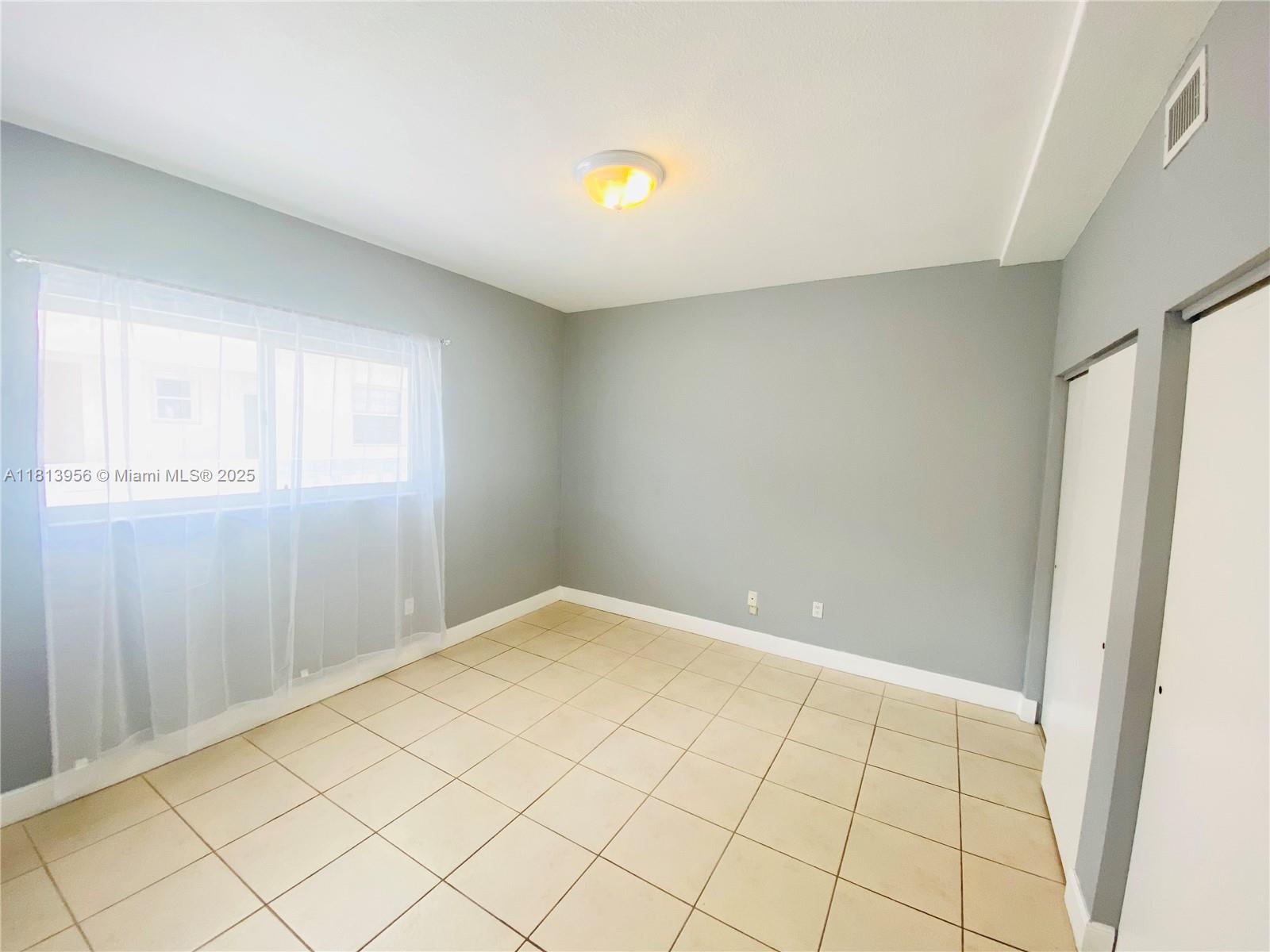 RIVE MARSEILLES CONDO - Residential Lease
