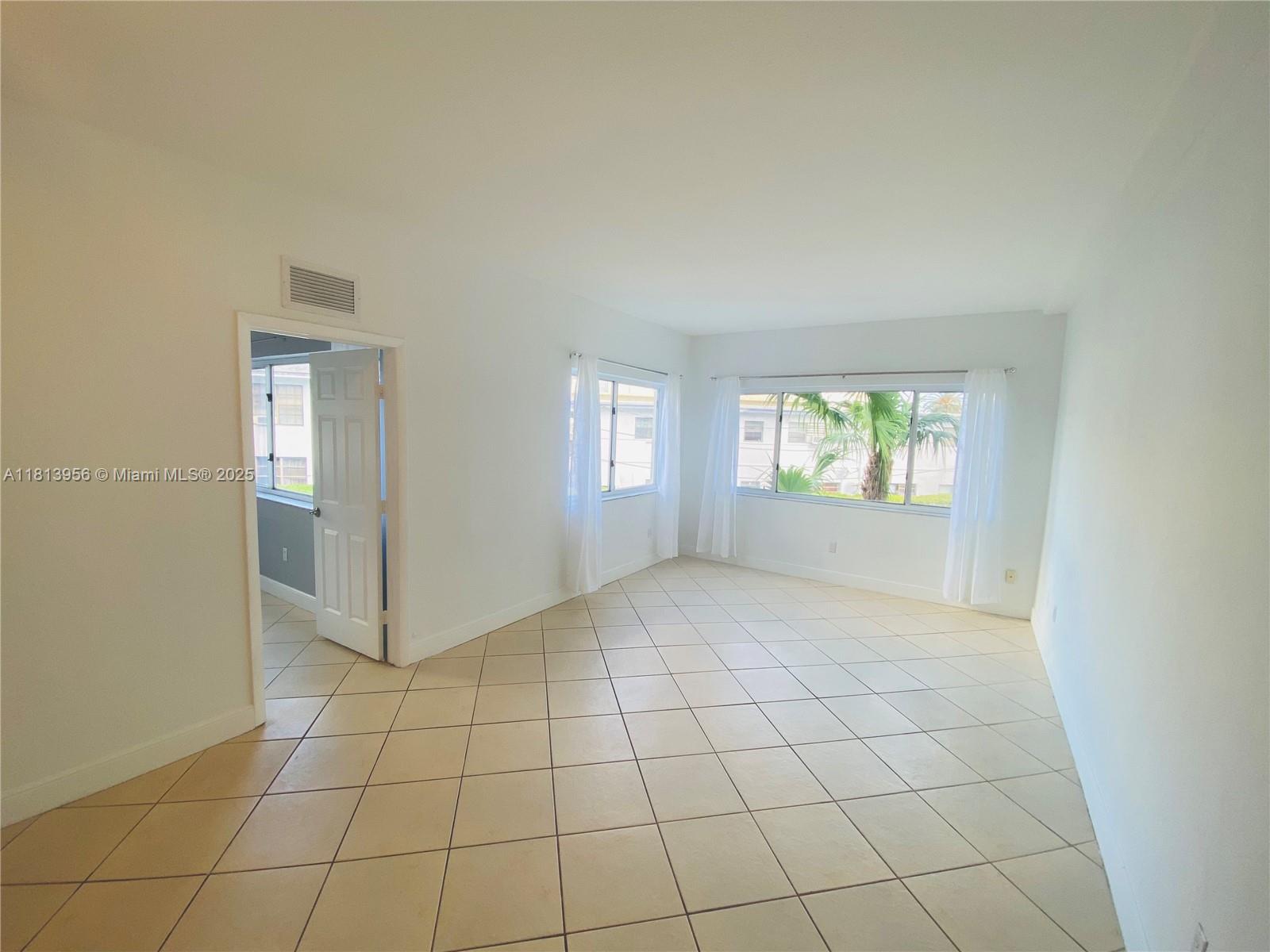 RIVE MARSEILLES CONDO - Residential Lease
