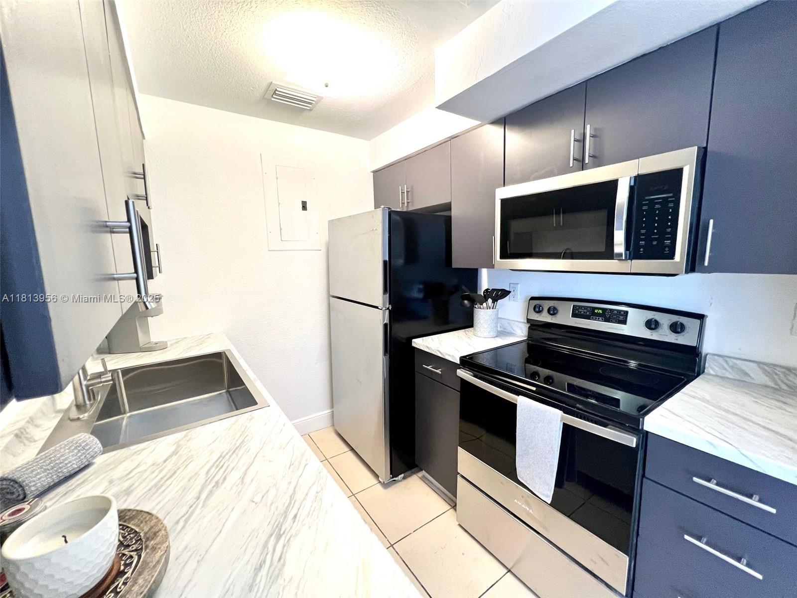 RIVE MARSEILLES CONDO - Residential Lease