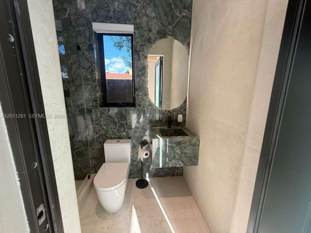 BRICKELL ESTATES - Residential