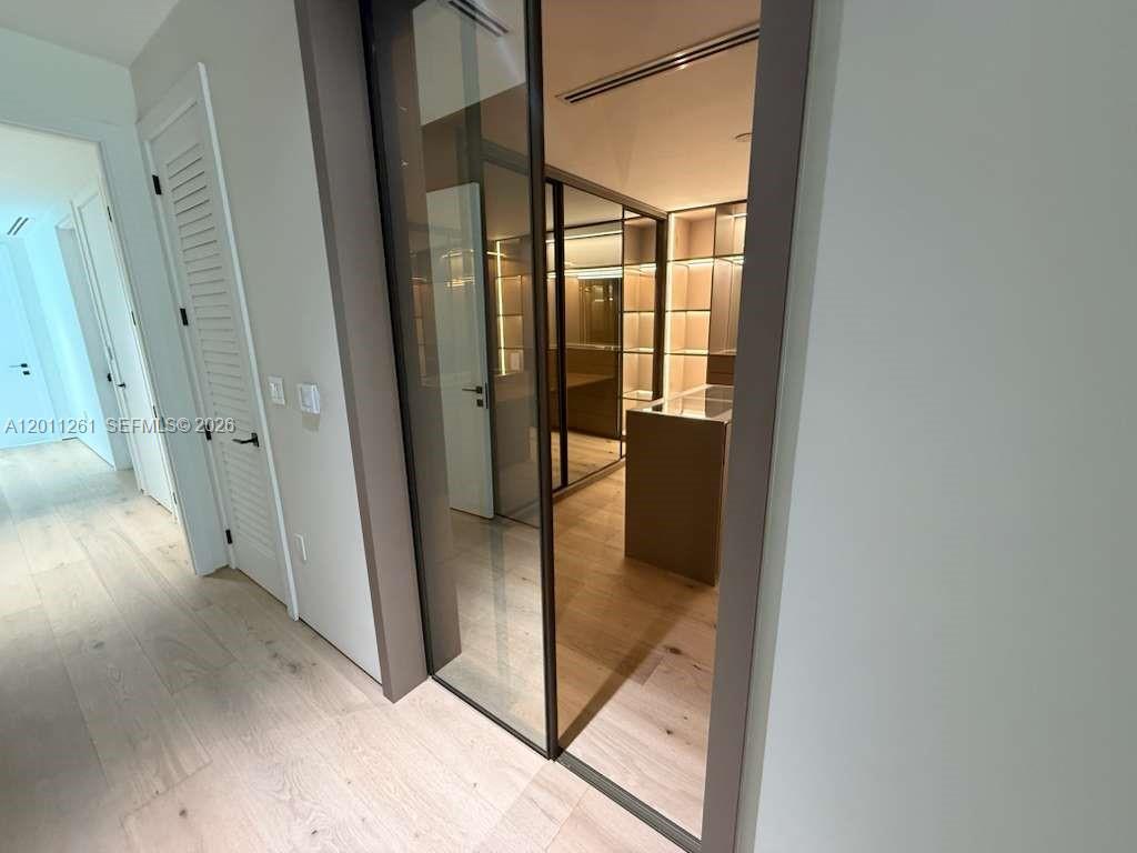 BRICKELL ESTATES - Residential