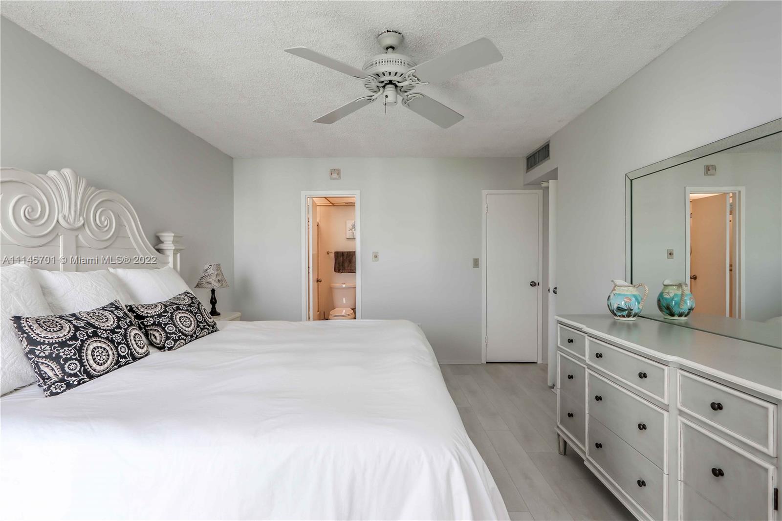 AVILA CONDO - Residential