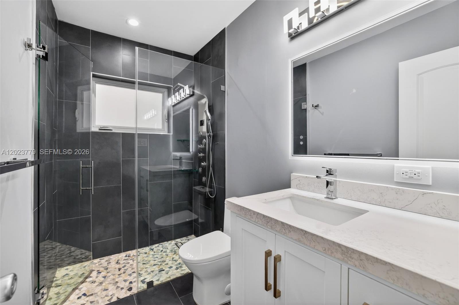 BELMAR 2-22 B - Residential