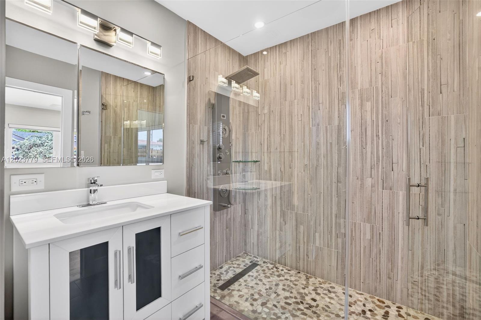 BELMAR 2-22 B - Residential